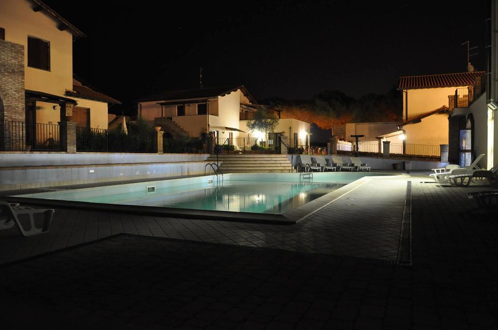 Borgo Valmarina Aparthotel Follonica Exteriör bild