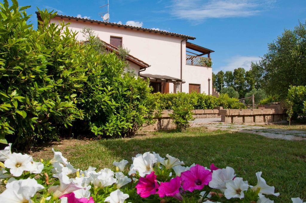 Borgo Valmarina Aparthotel Follonica Exteriör bild