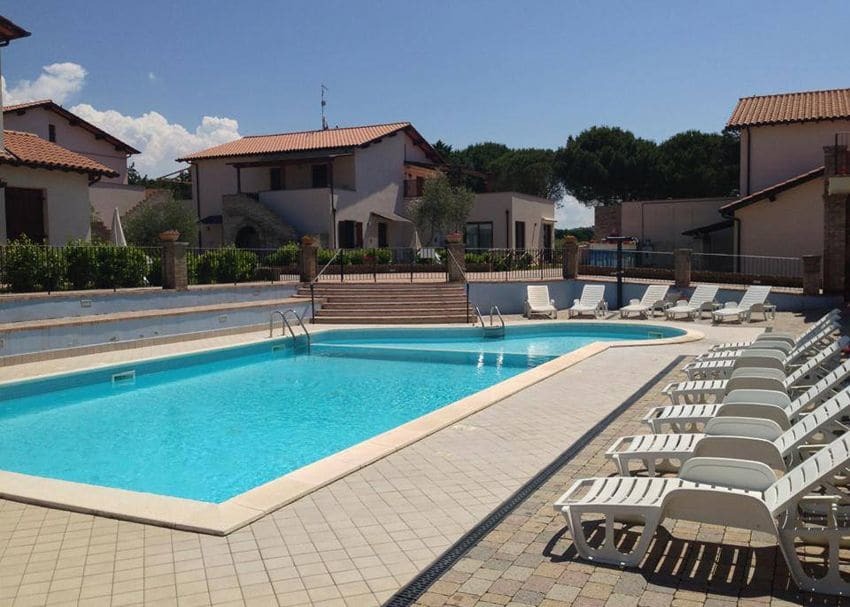 Borgo Valmarina Aparthotel Follonica Exteriör bild